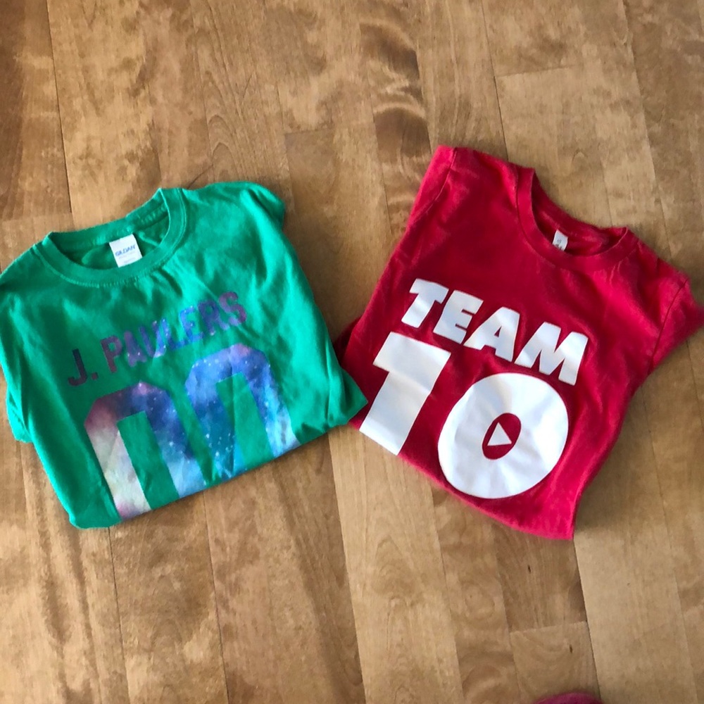 T-shirt’s J. Paulers & Team 10. Size 8/10 approx.